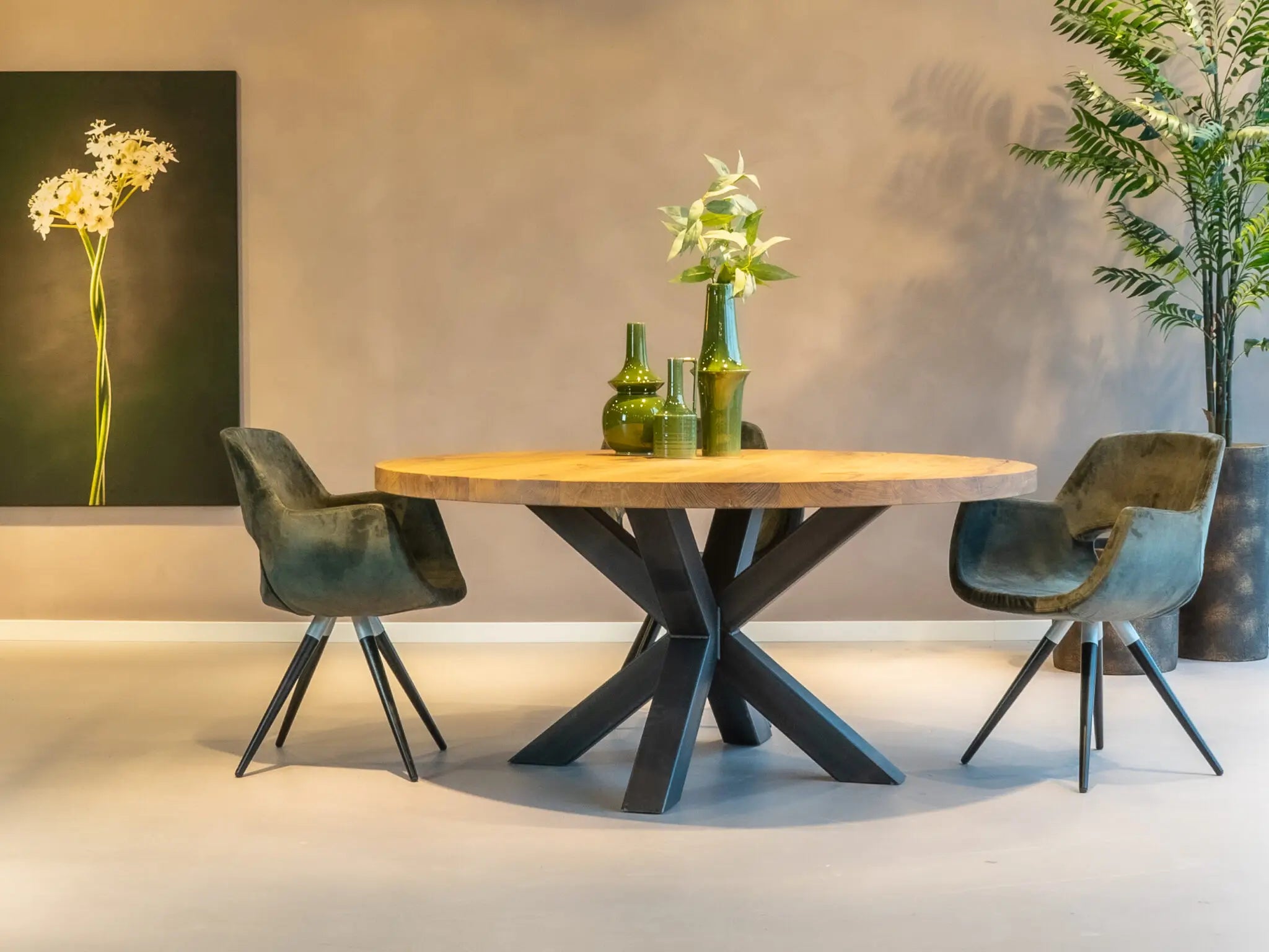 Ronde eiken tafels